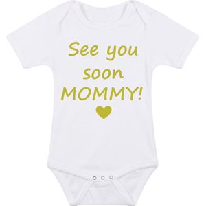 Baby rompertje met leuke tekst | See you soon mommy! |zwangerschap aankondiging | cadeau papa mama opa oma oom tante | kraamcadeau | maat 56 wit goud