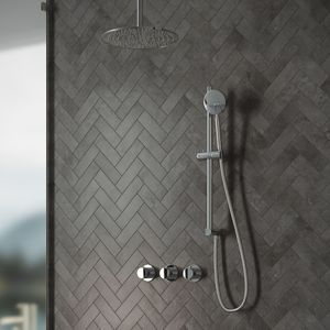 Modernes badezimmer-duschsystem gebürstet golden doppeltgriff-duschkopf-set kupf