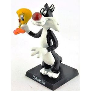 Tinnen beeldje kat/poes Sylvester - hoogte 8,2cm kleur zwart met wit looney tunes beeldje handgeschilderd op sokkeltje