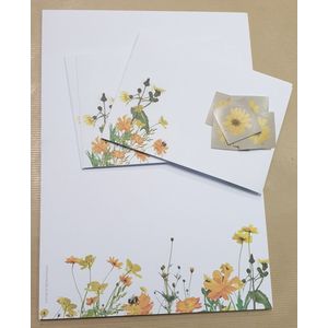 Briefpapier set - WIldflowers - 12 A4 vellen - 6 enveloppen - 6 sluitstickers - Postpapier - Meer Leuks
