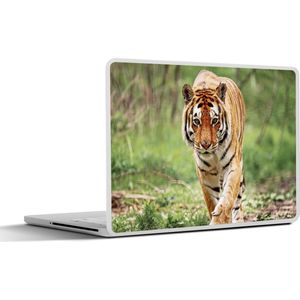 Laptop sticker - 13.3 inch - Tijger - Bos - Lopen - 31x22,5cm - Laptopstickers - Laptop skin - Cover