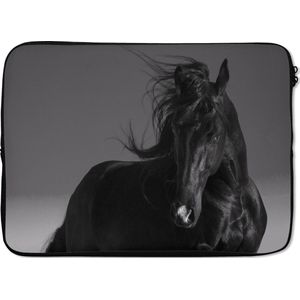 Laptophoes 13 inch - Paard - Dieren - Manen - Zwart - Laptop sleeve - Binnenmaat 32x22,5 cm - Zwarte achterkant