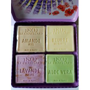 Metalen vierkant zeep blik Vue Provence met 4 zachte palmolievrije zepen amandel honing-lavendel-aloe vera-sheaboter- Vintage voorraadblik - Franse handzeep - Marseille zeep Marseillezeep