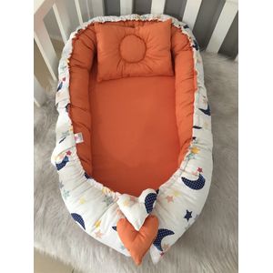 SNS Baby - Babynestje en Hoofdkussen - Organische Katoen - Antibacterieel Babynestje - Anti-Allergisch Babynestje - Combinatie met Hemelpatroon - 74 x 40 cm
