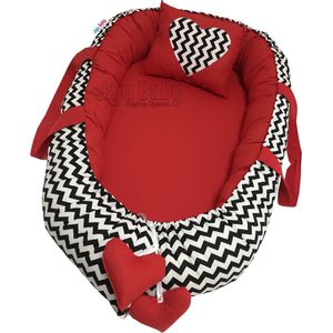 SNS Baby - Babynestje en Hoofdkussen - Organische Katoen - Antibacterieel Babynestje - Anti-Allergisch Babynestje - Rood met zwarte zigzag - 74 x 40 cm