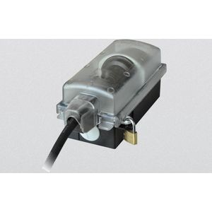 Vergrendelbaar stopcontact voor buiten - Inclusief hangslot Squire - Wandcontactdoos geschikt voor rechte stekker - IP44 - Stopcontact beveiliging - 9015-001.01