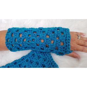 Handgemaakte vingerloze handschoenen / polswarmers in azuurblauw met glinsterdraad . Maat L