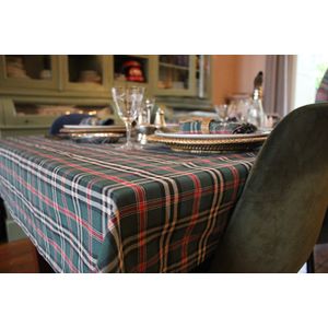 Tafelkleed Castle groen 140 x 200 (Strijkvrij) - Schotse ruit - kerst - tartan - traditioneel - vintage