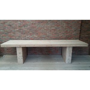 STEIGERHOUTEN EETTAFEL MET BLOKPOTEN