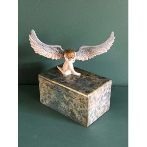 Treurend Engeltje op Decoupage Mini Assokkel (0.4 liter)