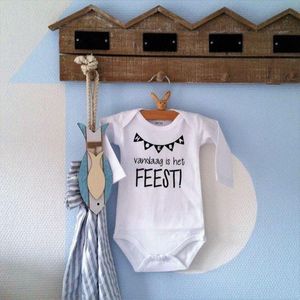 Baby Rompertje met tekst zwangerschap aankondiging | hoera vandaag is het feest | lange mouw | wit zwart |maat 50-56 | cadeau papa mama oma opa oom tante eerste vaderdag moederdag