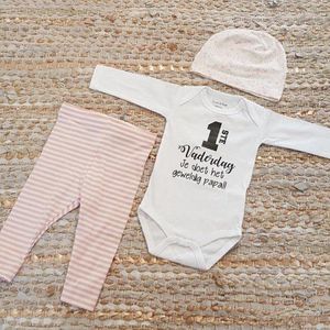 MM Baby rompertje met tekst eerste vaderdag papa cadeau geboorte meisje jongen set met tekst aanstaande zwanger kledingset pasgeboren unisex Bodysuit | Huispakje | Kraamkado | Gift Set