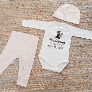 MM Baby rompertje met tekst eerste vaderdag papa cadeau geboorte meisje jongen set met tekst aanstaande zwanger kledingset pasgeboren unisex Bodysuit | Huispakje | Kraamkado | Gift Set