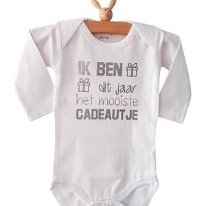 Baby Rompertje Ik ben dit jaar het mooiste cadeautje | Lange mouw | wit zilver | maat 86-92 |voor de eerste 1e verjaardag 1 een jaar  jarig party Cakesmash outfit / first birthday  cadeau eerste Moederdag liefste mama Vaderdag papa