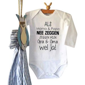 Baby Rompertje  met tekst jongen meisje| Als mama en papa nee zeggen zeggen mijn opa en oma wel ja | lange mouw | wit zwart | maat 74-80