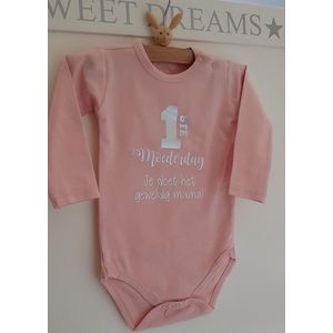 Baby rompertje met tekst eerste moederdag mama cadeau voor de liefste aanstaande roze meisje