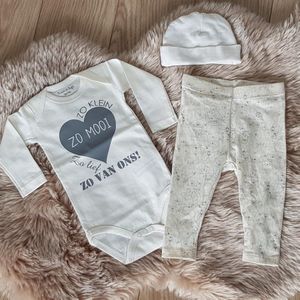 MM Baby pakje cadeau geboorte meisje jongen set met tekst aanstaande zwanger kledingset pasgeboren unisex Bodysuit | Huispakje | Kraamkado | Gift Set babyset kraamcadeau  babygeschenk babygeschenkset kraampakket