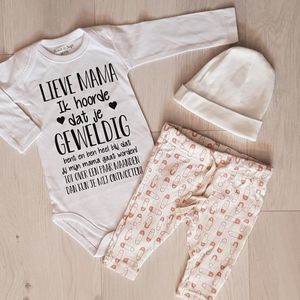 Baby cadeau geboorte meisje set met tekst aanstaande zwanger kledingset  kraamcadeau pakje babygeschenk babygeschenkset Lieve Mama Ik hoorde dat je geweldig bent gaat worden!  aankondiging bekendmaking zwangerschap cadeau liefste