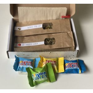 TeaFreaks - Thee - Theebox Mini High Tea met Celebrations Chocolade - Cadeau - Losse thee door de brievenbus