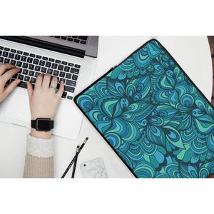 Laptophoes 17 inch - Design - Vintage - Blauw - Turquoise - Laptop sleeve - Binnenmaat 42,5x30 cm - Zwarte achterkant