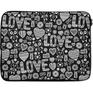 Laptophoes 17 inch - Liefde - Patroon - Zwart - Wit - Laptop sleeve - Binnenmaat 42,5x30 cm