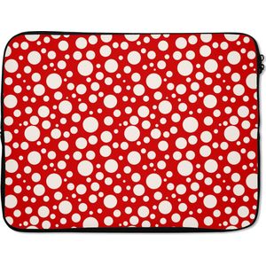 Laptophoes 17 inch - Bubbels - Rood - Stippen - Patroon - Laptop sleeve - Binnenmaat 42,5x30 cm - Zwarte achterkant