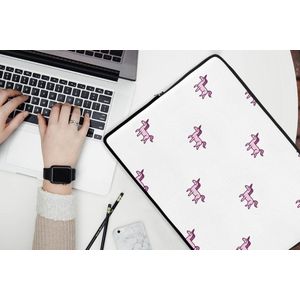 Laptophoes 17 inch - Meisje - Unicorn - Roze - Patronen - Girl - Kindje - Kinderen - Laptop sleeve - Binnenmaat 42,5x30 cm - Zwarte achterkant