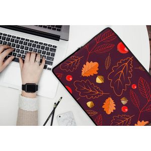 Laptophoes 17 inch - Patronen - Herfst - Blaadjes - Girl - Kids - Kinderen - Laptop sleeve - Binnenmaat 42,5x30 cm - Zwarte achterkant