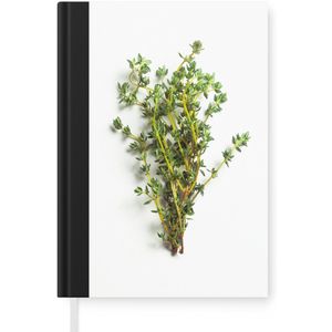 Notitieboek - Schrijfboek - Bosje van verse tijm kruiden op een witte achtergrond - Notitieboekje klein - A5 formaat - Schrijfblok
