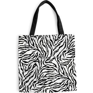 MuchoWow® Schoudertas - Strandtas - Big Shopper - Boodschappentas - Tijgerprint - Zwart - Wit - Dieren - Patronen - 40x40 cm - Katoenen tas