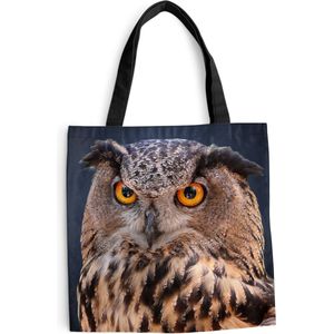 MuchoWow® Schoudertas - Strandtas - Big Shopper - Boodschappentas - Een close-up van een bruine uil - 45x45 cm - Katoenen tas