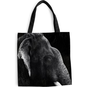 MuchoWow® Schoudertas - Strandtas - Big Shopper - Boodschappentas - Olifant op zwarte achtergrond in zwart-wit - 40x40 cm - Katoenen tas