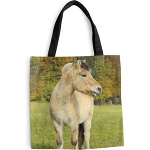MuchoWow® Schoudertas - Strandtas - Big Shopper - Boodschappentas - Fjord paard in een herfstlandschap - 40x40 cm - Katoenen tas
