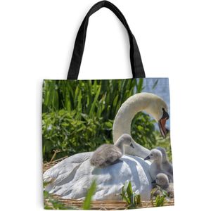 MuchoWow® Schoudertas - Strandtas - Big Shopper - Boodschappentas - Zwaan - Water - Lente - 40x40 cm - Katoenen tas