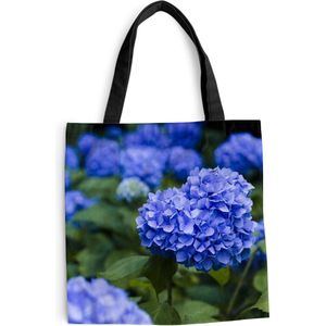 MuchoWow® Schoudertas - Strandtas - Big Shopper - Boodschappentas - Close up blauwe hortensia bloemen - 45x45 cm - Katoenen tas
