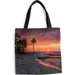 MuchoWow® Schoudertas - Strandtas - Big Shopper - Boodschappentas - Een oranje lucht boven de Stille Oceaan bij de Amerikaanse staat Hawaii - 45x45 cm - Katoenen tas