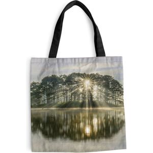 MuchoWow® Schoudertas - Strandtas - Big Shopper - Boodschappentas - De zon geeft een oranje hemel weer - 40x40 cm - Katoenen tas