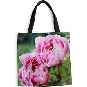 MuchoWow® Schoudertas - Strandtas - Big Shopper - Boodschappentas - Roze pioenrozen in tuin - 40x40 cm - Katoenen tas