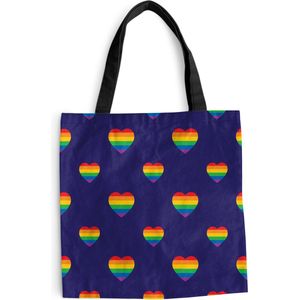 MuchoWow® Schoudertas - Strandtas - Big Shopper - Boodschappentas - Een illustratie van hartjes in regenboogkleuren op een paarse achtergrond - 40x40 cm - Katoenen tas