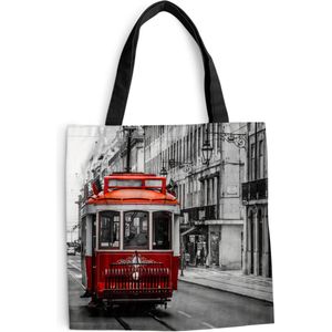 MuchoWow® Schoudertas - Strandtas - Big Shopper - Boodschappentas - Zwart-wit foto van een oude rode trein - 40x40 cm - Katoenen tas