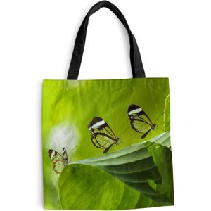 MuchoWow® Schoudertas - Strandtas - Big Shopper - Boodschappentas - Doorzichtige vlinder op een blad in Costa Rica - 45x45 cm - Katoenen tas