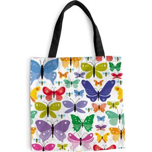 MuchoWow® Schoudertas - Strandtas - Big Shopper - Boodschappentas - Een kleurrijke illustratie van vlinders - 45x45 cm - Katoenen tas