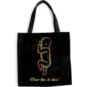 MuchoWow® Schoudertas - Strandtas - Big Shopper - Boodschappentas - Baby - Daar ben ik dan! - Quotes - Goud - Spreuken - 45x45 cm - Katoenen tas