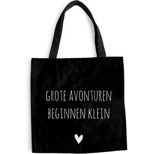 MuchoWow® Schoudertas - Strandtas - Big Shopper - Boodschappentas - Grote avonturen beginnen klein - Spreuken - Quotes - 40x40 cm - Katoenen tas