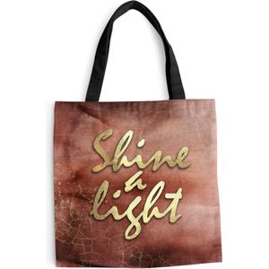 MuchoWow® Schoudertas - Strandtas - Big Shopper - Boodschappentas - Quotes - Licht - Goud - Bruin - 45x45 cm - Katoenen tas