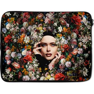 Laptophoes 17 inch - Bloem - Vrouwen - Portret - Botanisch - Laptop sleeve - Binnenmaat 42,5x30 cm - Zwarte achterkant