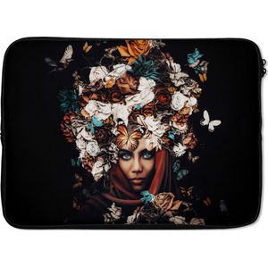Laptophoes 13 inch - Bloemen - Vlinder - Vrouwen - Hoofddoek - Laptop sleeve - Binnenmaat 32x22,5 cm - Zwarte achterkant