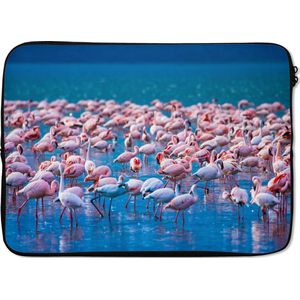 Laptophoes 13 inch - Flamingo - Water - Tropisch - Water - Roze - Laptop sleeve - Binnenmaat 32x22,5 cm - Zwarte achterkant
