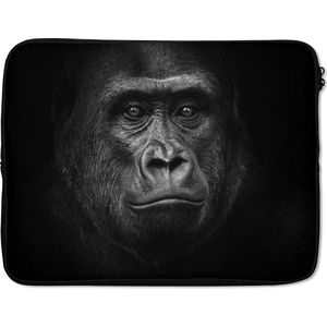 Laptophoes 17 inch - Gorilla - Zwart - Wit - Dieren - Portret - Laptop sleeve - Binnenmaat 42,5x30 cm - Zwarte achterkant