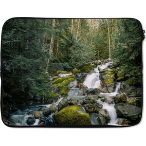 Laptophoes 17 inch - Natuur - Waterval - Bomen - Herfst - Laptop sleeve - Binnenmaat 42,5x30 cm - Zwarte achterkant